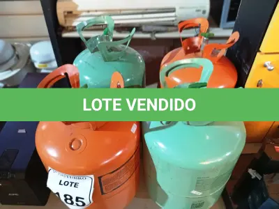 LOTE 185 - 04 BOTIJÕES DE GÁS P/ REFRIGERAÇÃO. (NO ESTADO) ATENÇÃO! FAZER A VISITAÇÃO ANTES DE ARREMATAR, NÃO SABEMOS SE FUNCIONA. LEILÃO NÃO TEM GARANTIA E NEM DEVOLUÇÃO, SUJEITO A POSSÍVEIS AVARIAS VISÍVEIS/OCULTAS E/OU AUSÊNCIA DE COMPONENTES.