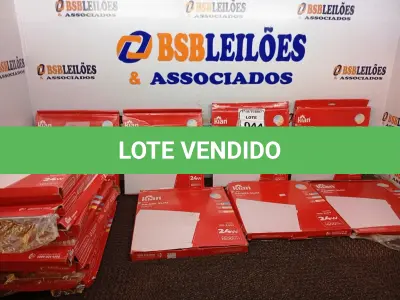 LOTE 044 - 01 LOTE COM DIVERSAS LUMINÁRIAS PAINEL DE LED. (NO ESTADO) ATENÇÃO! FAZER A VISITAÇÃO ANTES DE ARREMATAR, NÃO SABEMOS SE FUNCIONA. LEILÃO NÃO TEM GARANTIA E NEM DEVOLUÇÃO, SUJEITO A POSSÍVEIS AVARIAS VISÍVEIS/OCULTAS E/OU AUSÊNCIA DE COMPONENTES.
