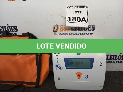 LOTE 180 - 01 DESFIBRILADOR SCHILLER FRED EASY. (NO ESTADO) ATENÇÃO! FAZER A VISITAÇÃO ANTES DE ARREMATAR, NÃO SABEMOS SE FUNCIONA. LEILÃO NÃO TEM GARANTIA E NEM DEVOLUÇÃO, SUJEITO A POSSÍVEIS AVARIAS VISÍVEIS/OCULTAS E/OU AUSÊNCIA DE COMPONENTES.