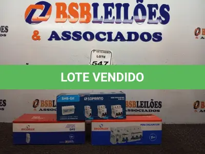 LOTE 547 - 04 CAIXAS DE INTERRUPTORES SENDO UMA INCOMPLETA MARCAS E MODELOS DIVERSOS. (NO ESTADO) ATENÇÃO! FAZER A VISITAÇÃO ANTES DE ARREMATAR, NÃO SABEMOS SE FUNCIONA. LEILÃO NÃO TEM GARANTIA E NEM DEVOLUÇÃO, SUJEITO A POSSÍVEIS AVARIAS VISÍVEIS/OCULTAS E/OU AUSÊNCIA DE COMPONENTES.