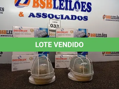 LOTE 033 - 08 LUMINÁRIAS OVAIS TARTARUGA. (NO ESTADO) ATENÇÃO! FAZER A VISITAÇÃO ANTES DE ARREMATAR, NÃO SABEMOS SE FUNCIONA. LEILÃO NÃO TEM GARANTIA E NEM DEVOLUÇÃO, SUJEITO A POSSÍVEIS AVARIAS VISÍVEIS/OCULTAS E/OU AUSÊNCIA DE COMPONENTES.
