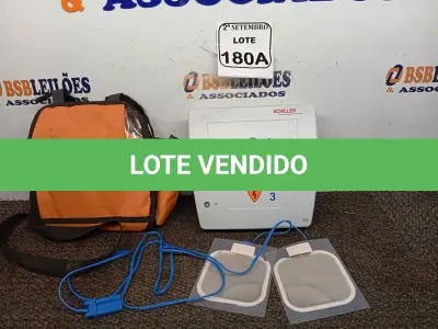 LOTE 180 - 01 DESFIBRILADOR SCHILLER FRED EASY. (NO ESTADO) ATENÇÃO! FAZER A VISITAÇÃO ANTES DE ARREMATAR, NÃO SABEMOS SE FUNCIONA. LEILÃO NÃO TEM GARANTIA E NEM DEVOLUÇÃO, SUJEITO A POSSÍVEIS AVARIAS VISÍVEIS/OCULTAS E/OU AUSÊNCIA DE COMPONENTES.