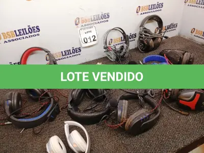 LOTE 012 - 01 LOTE COM DIVERSOS FONES DE OUVIDOS. (NO ESTADO) ATENÇÃO! FAZER A VISITAÇÃO ANTES DE ARREMATAR, NÃO SABEMOS SE FUNCIONA. LEILÃO NÃO TEM GARANTIA E NEM DEVOLUÇÃO, SUJEITO A POSSÍVEIS AVARIAS VISÍVEIS/OCULTAS E/OU AUSÊNCIA DE COMPONENTES.