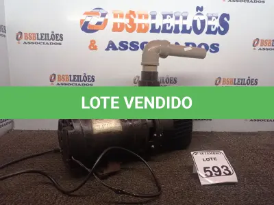 LOTE 593 - 01 BOMBA D’ÁGUA P/ PISCINA DANCOR 110/220. (NO ESTADO) ATENÇÃO! FAZER A VISITAÇÃO ANTES DE ARREMATAR, NÃO SABEMOS SE FUNCIONA. LEILÃO NÃO TEM GARANTIA E NEM DEVOLUÇÃO, SUJEITO A POSSÍVEIS AVARIAS VISÍVEIS/OCULTAS E/OU AUSÊNCIA DE COMPONENTES.