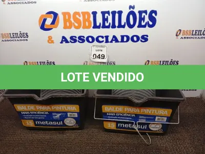 LOTE 049 - 02 BALDES DE PINTURA 15L CADA. (NO ESTADO) ATENÇÃO! FAZER A VISITAÇÃO ANTES DE ARREMATAR, NÃO SABEMOS SE FUNCIONA. LEILÃO NÃO TEM GARANTIA E NEM DEVOLUÇÃO, SUJEITO A POSSÍVEIS AVARIAS VISÍVEIS/OCULTAS E/OU AUSÊNCIA DE COMPONENTES.