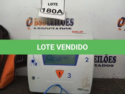 LOTE 180 - 01 DESFIBRILADOR SCHILLER FRED EASY. (NO ESTADO) ATENÇÃO! FAZER A VISITAÇÃO ANTES DE ARREMATAR, NÃO SABEMOS SE FUNCIONA. LEILÃO NÃO TEM GARANTIA E NEM DEVOLUÇÃO, SUJEITO A POSSÍVEIS AVARIAS VISÍVEIS/OCULTAS E/OU AUSÊNCIA DE COMPONENTES.