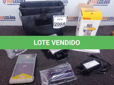 LOTE 200 - 01 IMPRESSORA FOTOGRÁFICA KODAK EASY SHARE PRINTER DOCK. (NO ESTADO) ATENÇÃO! FAZER A VISITAÇÃO ANTES DE ARREMATAR, NÃO SABEMOS SE FUNCIONA. LEILÃO NÃO TEM GARANTIA E NEM DEVOLUÇÃO, SUJEITO A POSSÍVEIS AVARIAS VISÍVEIS/OCULTAS E/OU AUSÊNCIA DE COMPONENTES.