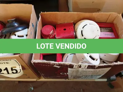 LOTE 215 - 01 LOTE COM DIVERSOS SENSORES E MATERIAIS DE INCÊNDIO. (NO ESTADO) ATENÇÃO! FAZER A VISITAÇÃO ANTES DE ARREMATAR, NÃO SABEMOS SE FUNCIONA. LEILÃO NÃO TEM GARANTIA E NEM DEVOLUÇÃO, SUJEITO A POSSÍVEIS AVARIAS VISÍVEIS/OCULTAS E/OU AUSÊNCIA DE COMPONENTES.