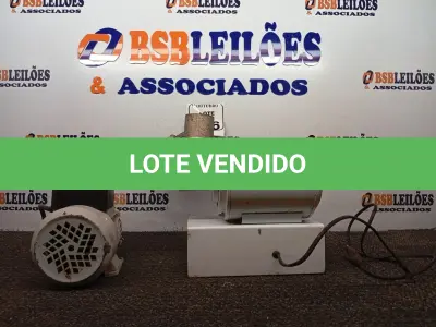 LOTE 066 - 01 BOMBA D´ÁGUA ELÉTRICA E 01 MOEDOR DE CARNE COM AVARIAS. (NO ESTADO) ATENÇÃO! FAZER A VISITAÇÃO ANTES DE ARREMATAR, NÃO SABEMOS SE FUNCIONA. LEILÃO NÃO TEM GARANTIA E NEM DEVOLUÇÃO, SUJEITO A POSSÍVEIS AVARIAS VISÍVEIS/OCULTAS E/OU AUSÊNCIA DE COMPONENTES.