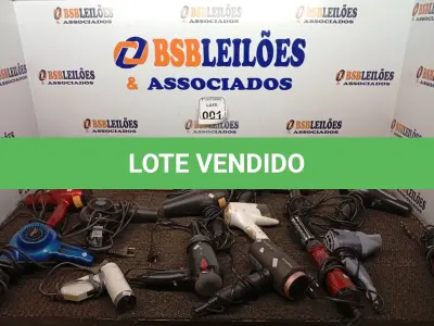 LOTE 001 - 01 LOTE COM DIVERSOS SECADORES DE CABELO, MARCAS E MODELOS DIVERSOS.  (NO ESTADO) ATENÇÃO! FAZER A VISITAÇÃO ANTES DE ARREMATAR, NÃO SABEMOS SE FUNCIONA. LEILÃO NÃO TEM GARANTIA E NEM DEVOLUÇÃO, SUJEITO A POSSÍVEIS AVARIAS VISÍVEIS/OCULTAS E/OU AUSÊNCIA DE COMPONENTES.