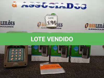 LOTE 186 - 04 APARELHOS DE INTERFONES. (NO ESTADO) ATENÇÃO! FAZER A VISITAÇÃO ANTES DE ARREMATAR, NÃO SABEMOS SE FUNCIONA. LEILÃO NÃO TEM GARANTIA E NEM DEVOLUÇÃO, SUJEITO A POSSÍVEIS AVARIAS VISÍVEIS/OCULTAS E/OU AUSÊNCIA DE COMPONENTES.