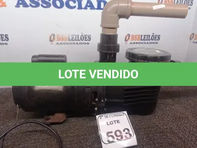 LOTE 593 - 01 BOMBA D’ÁGUA P/ PISCINA DANCOR 110/220. (NO ESTADO) ATENÇÃO! FAZER A VISITAÇÃO ANTES DE ARREMATAR, NÃO SABEMOS SE FUNCIONA. LEILÃO NÃO TEM GARANTIA E NEM DEVOLUÇÃO, SUJEITO A POSSÍVEIS AVARIAS VISÍVEIS/OCULTAS E/OU AUSÊNCIA DE COMPONENTES.