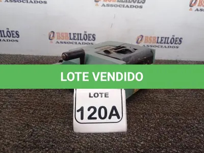 LOTE 120 - 01 CALCULADORA ANTIGA OLIVETTI. (NO ESTADO) ATENÇÃO! FAZER A VISITAÇÃO ANTES DE ARREMATAR, NÃO SABEMOS SE FUNCIONA. LEILÃO NÃO TEM GARANTIA E NEM DEVOLUÇÃO, SUJEITO A POSSÍVEIS AVARIAS VISÍVEIS/OCULTAS E/OU AUSÊNCIA DE COMPONENTES.