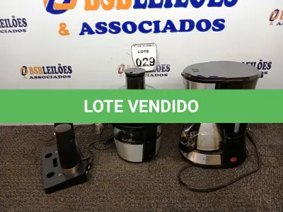 LOTE 029 - 01 PROCESSADOR DE ALIMENTOS PHILLIPS WALITA, 01 CAFETEIRA BRITÂNIA E 02 ABRIDORES ELETRÔNICOS DE GARRAFA. (NO ESTADO) ATENÇÃO! FAZER A VISITAÇÃO ANTES DE ARREMATAR, NÃO SABEMOS SE FUNCIONA. LEILÃO NÃO TEM GARANTIA E NEM DEVOLUÇÃO, SUJEITO A POSSÍVEIS AVARIAS VISÍVEIS/OCULTAS E/OU AUSÊNCIA DE COMPONENTES.