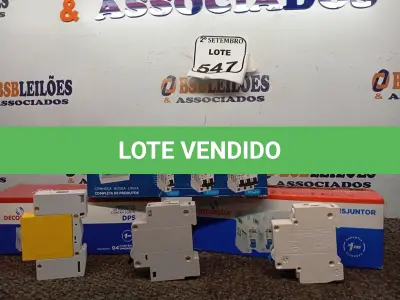 LOTE 547 - 04 CAIXAS DE INTERRUPTORES SENDO UMA INCOMPLETA MARCAS E MODELOS DIVERSOS. (NO ESTADO) ATENÇÃO! FAZER A VISITAÇÃO ANTES DE ARREMATAR, NÃO SABEMOS SE FUNCIONA. LEILÃO NÃO TEM GARANTIA E NEM DEVOLUÇÃO, SUJEITO A POSSÍVEIS AVARIAS VISÍVEIS/OCULTAS E/OU AUSÊNCIA DE COMPONENTES.