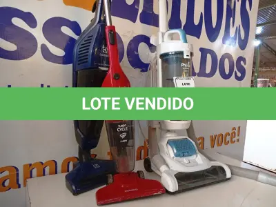 LOTE 208 - 03 ASPIRADORES DE PÓ MARCAS E MODELOS DIVERSOS. (NO ESTADO) ATENÇÃO! FAZER A VISITAÇÃO ANTES DE ARREMATAR, NÃO SABEMOS SE FUNCIONA. LEILÃO NÃO TEM GARANTIA E NEM DEVOLUÇÃO, SUJEITO A POSSÍVEIS AVARIAS VISÍVEIS/OCULTAS E/OU AUSÊNCIA DE COMPONENTES.