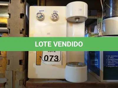 LOTE 073 - 01 BEBEDOURO DE BANCADA. (NO ESTADO) ATENÇÃO! FAZER A VISITAÇÃO ANTES DE ARREMATAR, NÃO SABEMOS SE FUNCIONA. LEILÃO NÃO TEM GARANTIA E NEM DEVOLUÇÃO, SUJEITO A POSSÍVEIS AVARIAS VISÍVEIS/OCULTAS E/OU AUSÊNCIA DE COMPONENTES.