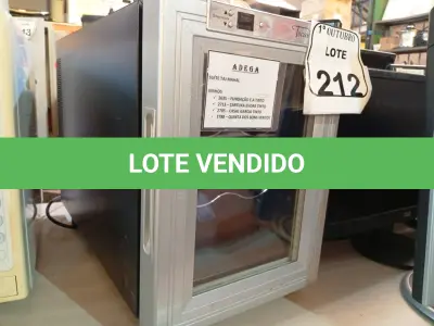 LOTE 212 - 01 ADEGA TOCAVE. (NO ESTADO) ATENÇÃO! FAZER A VISITAÇÃO ANTES DE ARREMATAR, NÃO SABEMOS SE FUNCIONA. LEILÃO NÃO TEM GARANTIA E NEM DEVOLUÇÃO, SUJEITO A POSSÍVEIS AVARIAS VISÍVEIS/OCULTAS E/OU AUSÊNCIA DE COMPONENTES.
