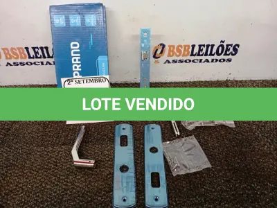 LOTE 559 - 02 FECHADURAS POPLINE ALAVANCA CR SOPRANO (NO ESTADO) ATENÇÃO! FAZER A VISITAÇÃO ANTES DE ARREMATAR, NÃO SABEMOS SE FUNCIONA. LEILÃO NÃO TEM GARANTIA E NEM DEVOLUÇÃO, SUJEITO A POSSÍVEIS AVARIAS VISÍVEIS/OCULTAS E/OU AUSÊNCIA DE COMPONENTES.