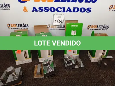 LOTE 184 - 04 FECHADURAS MARCAS E MODELOS DIVERSOS. (NO ESTADO) ATENÇÃO! FAZER A VISITAÇÃO ANTES DE ARREMATAR, NÃO SABEMOS SE FUNCIONA. LEILÃO NÃO TEM GARANTIA E NEM DEVOLUÇÃO, SUJEITO A POSSÍVEIS AVARIAS VISÍVEIS/OCULTAS E/OU AUSÊNCIA DE COMPONENTES.