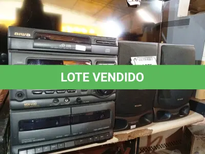 LOTE 154 - 01 MICROSYSTEM AIWA COM 02 CAIXAS DE SOM. (NO ESTADO) ATENÇÃO! FAZER A VISITAÇÃO ANTES DE ARREMATAR, NÃO SABEMOS SE FUNCIONA. LEILÃO NÃO TEM GARANTIA E NEM DEVOLUÇÃO, SUJEITO A POSSÍVEIS AVARIAS VISÍVEIS/OCULTAS E/OU AUSÊNCIA DE COMPONENTES.