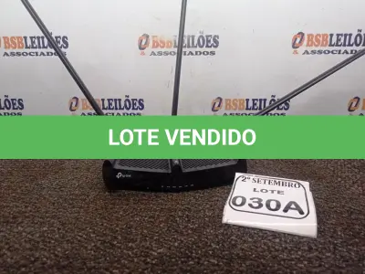 LOTE 030 - 01 ROTEADOR TP-LINK MODELO TL-WR941HP (NO ESTADO) ATENÇÃO! FAZER A VISITAÇÃO ANTES DE ARREMATAR, NÃO SABEMOS SE FUNCIONA. LEILÃO NÃO TEM GARANTIA E NEM DEVOLUÇÃO, SUJEITO A POSSÍVEIS AVARIAS VISÍVEIS/OCULTAS E/OU AUSÊNCIA DE COMPONENTES.