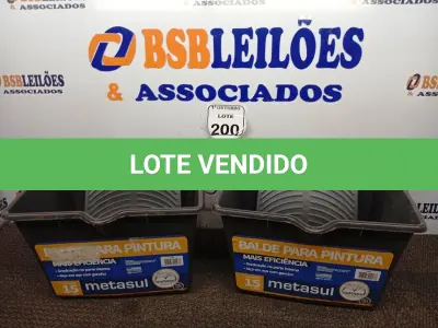 LOTE 200 - 02 BALDES DE PINTURA 15L CADA. (NO ESTADO) ATENÇÃO! FAZER A VISITAÇÃO ANTES DE ARREMATAR, NÃO SABEMOS SE FUNCIONA. LEILÃO NÃO TEM GARANTIA E NEM DEVOLUÇÃO, SUJEITO A POSSÍVEIS AVARIAS VISÍVEIS/OCULTAS E/OU AUSÊNCIA DE COMPONENTES.