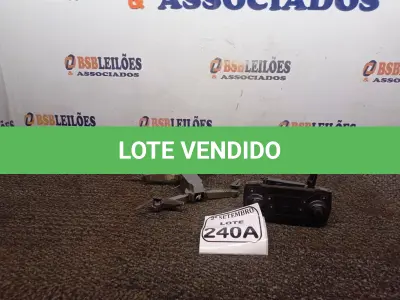 LOTE 240 - 01 DRONE C/ CONTROLE XKJ E68 CÂMERA 1080P (FALTA A BATERIA). (NO ESTADO) ATENÇÃO! FAZER A VISITAÇÃO ANTES DE ARREMATAR, NÃO SABEMOS SE FUNCIONA. LEILÃO NÃO TEM GARANTIA E NEM DEVOLUÇÃO, SUJEITO A POSSÍVEIS AVARIAS VISÍVEIS/OCULTAS E/OU AUSÊNCIA DE COMPONENTES.