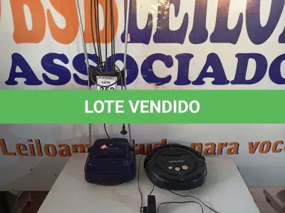 LOTE 352 - 01 ENCERADEIRA ELECTROLUX E 01 ASPIRADOR ROBÔ VILEDA. (NO ESTADO) ATENÇÃO! FAZER A VISITAÇÃO ANTES DE ARREMATAR, NÃO SABEMOS SE FUNCIONA. LEILÃO NÃO TEM GARANTIA E NEM DEVOLUÇÃO, SUJEITO A POSSÍVEIS AVARIAS VISÍVEIS/OCULTAS E/OU AUSÊNCIA DE COMPONENTES.