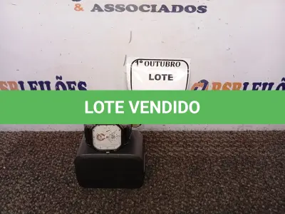 LOTE 317 - 01 RELÓGIO DE PULSO. (NO ESTADO) ATENÇÃO! FAZER A VISITAÇÃO ANTES DE ARREMATAR, NÃO SABEMOS SE FUNCIONA. LEILÃO NÃO TEM GARANTIA E NEM DEVOLUÇÃO, SUJEITO A POSSÍVEIS AVARIAS VISÍVEIS/OCULTAS E/OU AUSÊNCIA DE COMPONENTES.