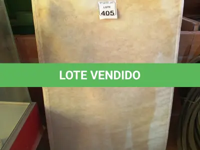 LOTE 405 - 01BASE DE CAMA P/ SOLTEIRO SEM OS PÉS. (NO ESTADO) ATENÇÃO! FAZER A VISITAÇÃO ANTES DE ARREMATAR, NÃO SABEMOS SE FUNCIONA. LEILÃO NÃO TEM GARANTIA E NEM DEVOLUÇÃO, SUJEITO A POSSÍVEIS AVARIAS VISÍVEIS/OCULTAS E/OU AUSÊNCIA DE COMPONENTES.