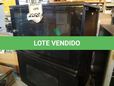 LOTE 256 - 02 CAIXAS DE RACK VAZIOS. (NO ESTADO) ATENÇÃO! FAZER A VISITAÇÃO ANTES DE ARREMATAR, NÃO SABEMOS SE FUNCIONA. LEILÃO NÃO TEM GARANTIA E NEM DEVOLUÇÃO, SUJEITO A POSSÍVEIS AVARIAS VISÍVEIS/OCULTAS E/OU AUSÊNCIA DE COMPONENTES.