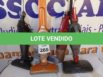 LOTE 265 - 03 ASPIRADORES DE PÓ PORTÁTEIS MARCAS E MODELOS DIVERSOS. (NO ESTADO) ATENÇÃO! FAZER A VISITAÇÃO ANTES DE ARREMATAR, NÃO SABEMOS SE FUNCIONA. LEILÃO NÃO TEM GARANTIA E NEM DEVOLUÇÃO, SUJEITO A POSSÍVEIS AVARIAS VISÍVEIS/OCULTAS E/OU AUSÊNCIA DE COMPONENTES.
