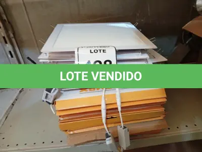 LOTE 428 - 01 LOTE C/ DIVERSAS LUMINÁRIAS. (NO ESTADO) ATENÇÃO! FAZER A VISITAÇÃO ANTES DE ARREMATAR, NÃO SABEMOS SE FUNCIONA. LEILÃO NÃO TEM GARANTIA E NEM DEVOLUÇÃO, SUJEITO A POSSÍVEIS AVARIAS VISÍVEIS/OCULTAS E/OU AUSÊNCIA DE COMPONENTES.
