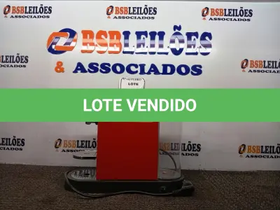 LOTE 277 - 01 CAFETEIRA MARCA KRUPS DE CAPSULA 220V. (NO ESTADO) ATENÇÃO! FAZER A VISITAÇÃO ANTES DE ARREMATAR, NÃO SABEMOS SE FUNCIONA. LEILÃO NÃO TEM GARANTIA E NEM DEVOLUÇÃO, SUJEITO A POSSÍVEIS AVARIAS VISÍVEIS/OCULTAS E/OU AUSÊNCIA DE COMPONENTES.