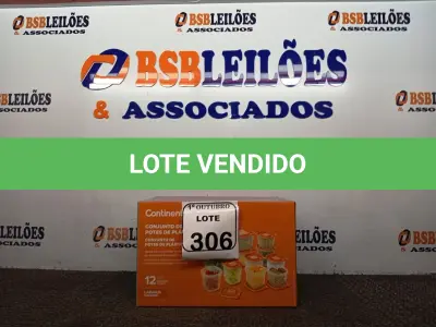 LOTE 306 - 01 CONJUNTO DE POTES DE PLÁSTICO C/ 12 UNIDADES (NOVO). (NO ESTADO) ATENÇÃO! FAZER A VISITAÇÃO ANTES DE ARREMATAR, NÃO SABEMOS SE FUNCIONA. LEILÃO NÃO TEM GARANTIA E NEM DEVOLUÇÃO, SUJEITO A POSSÍVEIS AVARIAS VISÍVEIS/OCULTAS E/OU AUSÊNCIA DE COMPONENTES.