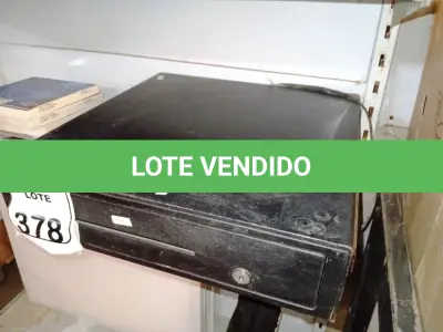 LOTE 378 - 01 CAIXA REGISTRADORA. (NO ESTADO) ATENÇÃO! FAZER A VISITAÇÃO ANTES DE ARREMATAR, NÃO SABEMOS SE FUNCIONA. LEILÃO NÃO TEM GARANTIA E NEM DEVOLUÇÃO, SUJEITO A POSSÍVEIS AVARIAS VISÍVEIS/OCULTAS E/OU AUSÊNCIA DE COMPONENTES.