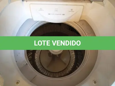 LOTE 494 - 01 MÁQUINA DE LAVAR ROUPAS BRASTEMP. (NO ESTADO) ATENÇÃO! FAZER A VISITAÇÃO ANTES DE ARREMATAR, NÃO SABEMOS SE FUNCIONA. LEILÃO NÃO TEM GARANTIA E NEM DEVOLUÇÃO, SUJEITO A POSSÍVEIS AVARIAS VISÍVEIS/OCULTAS E/OU AUSÊNCIA DE COMPONENTES.