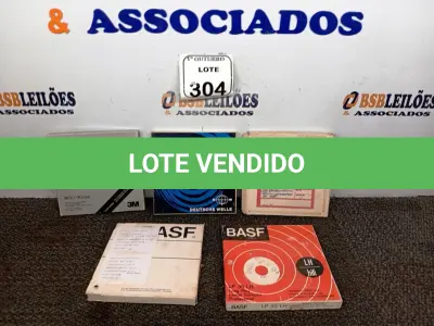 LOTE 304 - 05 FITAS DE ROLO P/ GRAVADOR. (NO ESTADO) ATENÇÃO! FAZER A VISITAÇÃO ANTES DE ARREMATAR, NÃO SABEMOS SE FUNCIONA. LEILÃO NÃO TEM GARANTIA E NEM DEVOLUÇÃO, SUJEITO A POSSÍVEIS AVARIAS VISÍVEIS/OCULTAS E/OU AUSÊNCIA DE COMPONENTES.