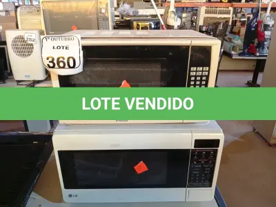 LOTE 360 - 02 MICRO-ONDAS SENDO 01 C/ PRATO. (NO ESTADO) ATENÇÃO! FAZER A VISITAÇÃO ANTES DE ARREMATAR, NÃO SABEMOS SE FUNCIONA. LEILÃO NÃO TEM GARANTIA E NEM DEVOLUÇÃO, SUJEITO A POSSÍVEIS AVARIAS VISÍVEIS/OCULTAS E/OU AUSÊNCIA DE COMPONENTES.