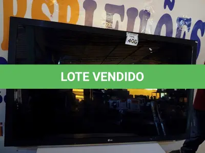 LOTE 406 - 01 TV LG “65” POLEGADAS P/ RETIRADA DE PEÇAS. (NO ESTADO) ATENÇÃO! FAZER A VISITAÇÃO ANTES DE ARREMATAR, NÃO SABEMOS SE FUNCIONA. LEILÃO NÃO TEM GARANTIA E NEM DEVOLUÇÃO, SUJEITO A POSSÍVEIS AVARIAS VISÍVEIS/OCULTAS E/OU AUSÊNCIA DE COMPONENTES.