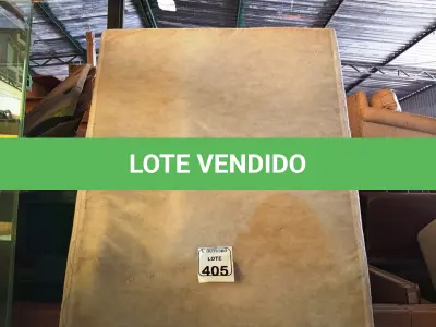 LOTE 405 - 01BASE DE CAMA P/ SOLTEIRO SEM OS PÉS. (NO ESTADO) ATENÇÃO! FAZER A VISITAÇÃO ANTES DE ARREMATAR, NÃO SABEMOS SE FUNCIONA. LEILÃO NÃO TEM GARANTIA E NEM DEVOLUÇÃO, SUJEITO A POSSÍVEIS AVARIAS VISÍVEIS/OCULTAS E/OU AUSÊNCIA DE COMPONENTES.