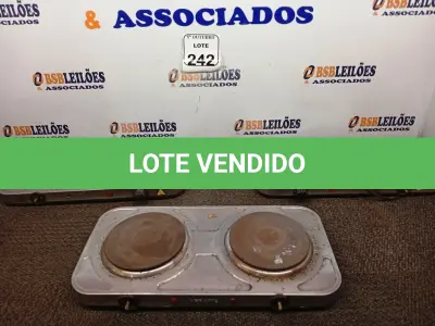LOTE 242 - 03 FOGÕES ELÉTRICOS AGRATO C/02 BOCAS CADA. (NO ESTADO) ATENÇÃO! FAZER A VISITAÇÃO ANTES DE ARREMATAR, NÃO SABEMOS SE FUNCIONA. LEILÃO NÃO TEM GARANTIA E NEM DEVOLUÇÃO, SUJEITO A POSSÍVEIS AVARIAS VISÍVEIS/OCULTAS E/OU AUSÊNCIA DE COMPONENTES.