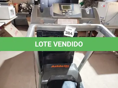 LOTE 384 - 01 ESTEIRA ATHLETIC. (NO ESTADO) ATENÇÃO! FAZER A VISITAÇÃO ANTES DE ARREMATAR, NÃO SABEMOS SE FUNCIONA. LEILÃO NÃO TEM GARANTIA E NEM DEVOLUÇÃO, SUJEITO A POSSÍVEIS AVARIAS VISÍVEIS/OCULTAS E/OU AUSÊNCIA DE COMPONENTES.