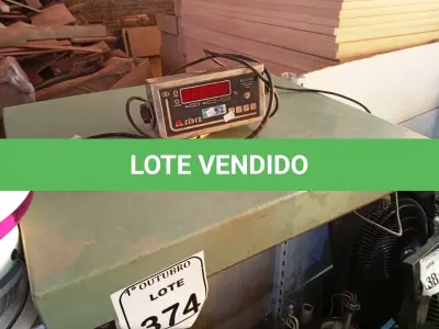 LOTE 374 - 01 BALANÇA DIGITAL MARCA LÍDER, CAPACIDADE MÁXIMA 150KG. (NO ESTADO) ATENÇÃO! FAZER A VISITAÇÃO ANTES DE ARREMATAR, NÃO SABEMOS SE FUNCIONA. LEILÃO NÃO TEM GARANTIA E NEM DEVOLUÇÃO, SUJEITO A POSSÍVEIS AVARIAS VISÍVEIS/OCULTAS E/OU AUSÊNCIA DE COMPONENTES.
