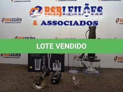 LOTE 303 - 01 MIXER ELECTROLUX EM INOX COR CINZA 110V. (NOVO). (NO ESTADO) ATENÇÃO! FAZER A VISITAÇÃO ANTES DE ARREMATAR, NÃO SABEMOS SE FUNCIONA. LEILÃO NÃO TEM GARANTIA E NEM DEVOLUÇÃO, SUJEITO A POSSÍVEIS AVARIAS VISÍVEIS/OCULTAS E/OU AUSÊNCIA DE COMPONENTES.
