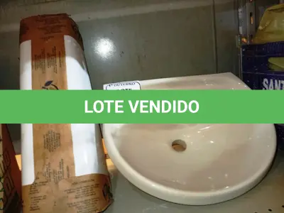 LOTE 422 - 01 CUBA DECA P/ LAVATÓRIO C/ COLUNA. (NO ESTADO) ATENÇÃO! FAZER A VISITAÇÃO ANTES DE ARREMATAR, NÃO SABEMOS SE FUNCIONA. LEILÃO NÃO TEM GARANTIA E NEM DEVOLUÇÃO, SUJEITO A POSSÍVEIS AVARIAS VISÍVEIS/OCULTAS E/OU AUSÊNCIA DE COMPONENTES.