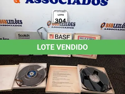 LOTE 304 - 05 FITAS DE ROLO P/ GRAVADOR. (NO ESTADO) ATENÇÃO! FAZER A VISITAÇÃO ANTES DE ARREMATAR, NÃO SABEMOS SE FUNCIONA. LEILÃO NÃO TEM GARANTIA E NEM DEVOLUÇÃO, SUJEITO A POSSÍVEIS AVARIAS VISÍVEIS/OCULTAS E/OU AUSÊNCIA DE COMPONENTES.