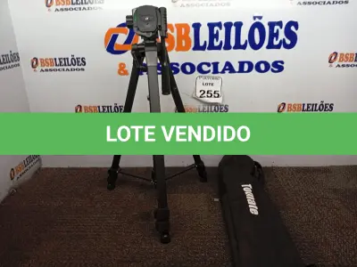 LOTE 255 - 01 TRIPÉ P/ CÂMERA FOTOGRÁFICA. (NO ESTADO) ATENÇÃO! FAZER A VISITAÇÃO ANTES DE ARREMATAR, NÃO SABEMOS SE FUNCIONA. LEILÃO NÃO TEM GARANTIA E NEM DEVOLUÇÃO, SUJEITO A POSSÍVEIS AVARIAS VISÍVEIS/OCULTAS E/OU AUSÊNCIA DE COMPONENTES.