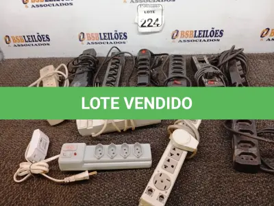 LOTE 224 - 01 LOTE C/DIVERSAS RÉGUAS DE ENERGIAS. (NO ESTADO) ATENÇÃO! FAZER A VISITAÇÃO ANTES DE ARREMATAR, NÃO SABEMOS SE FUNCIONA. LEILÃO NÃO TEM GARANTIA E NEM DEVOLUÇÃO, SUJEITO A POSSÍVEIS AVARIAS VISÍVEIS/OCULTAS E/OU AUSÊNCIA DE COMPONENTES.